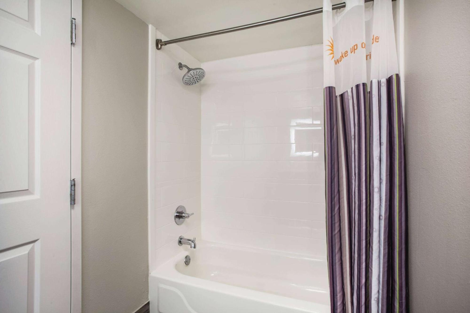 מלון La Quinta By Wyndham Clearwater South מראה חיצוני תמונה