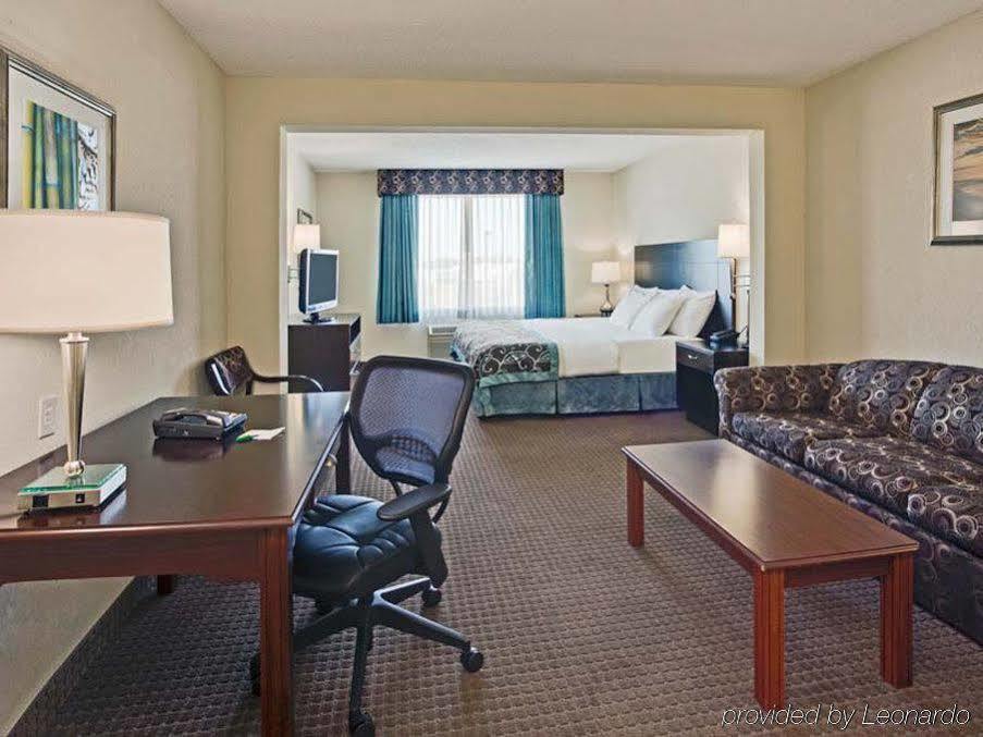מלון La Quinta By Wyndham Clearwater South מראה חיצוני תמונה