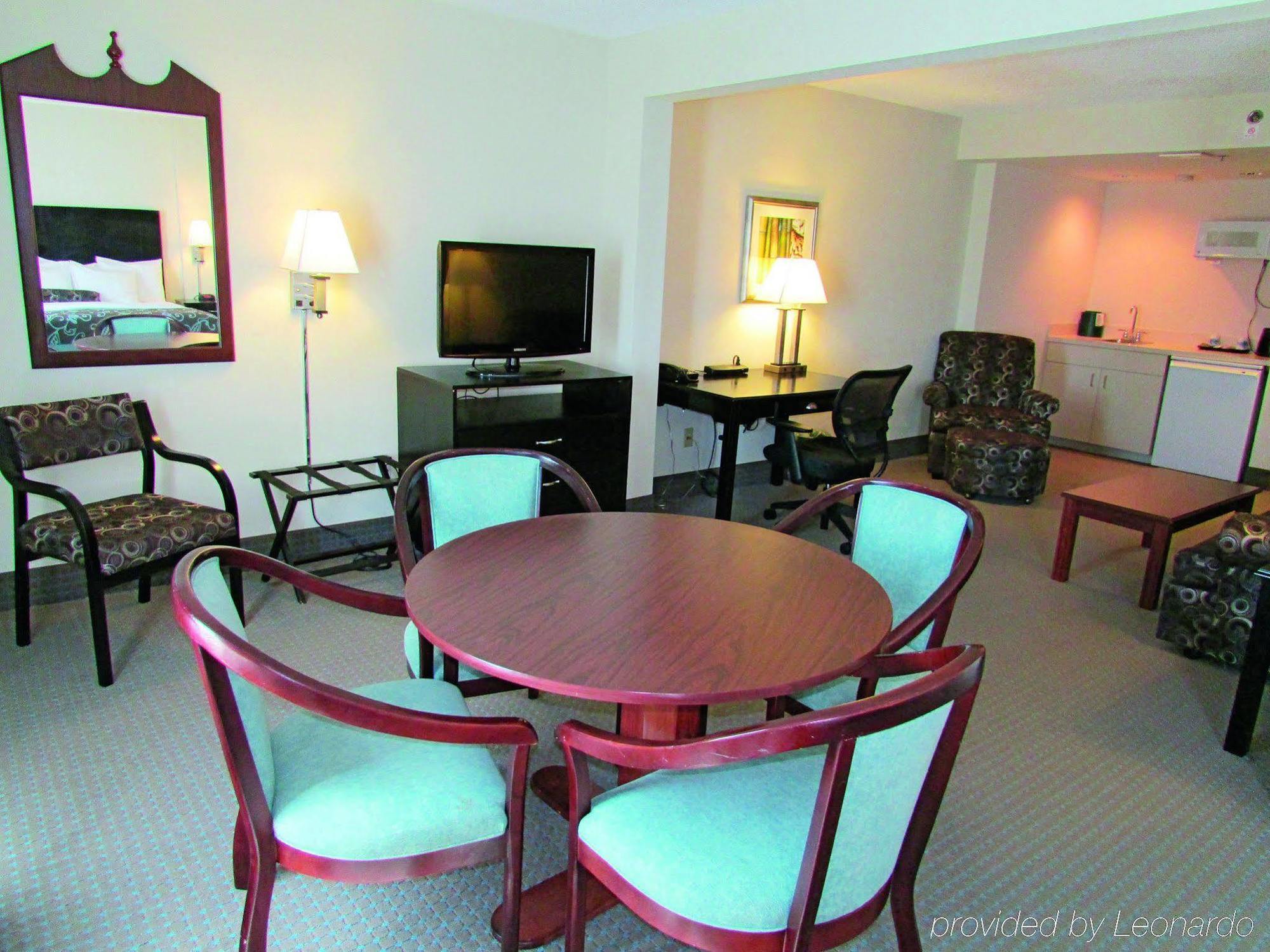 מלון La Quinta By Wyndham Clearwater South מראה חיצוני תמונה
